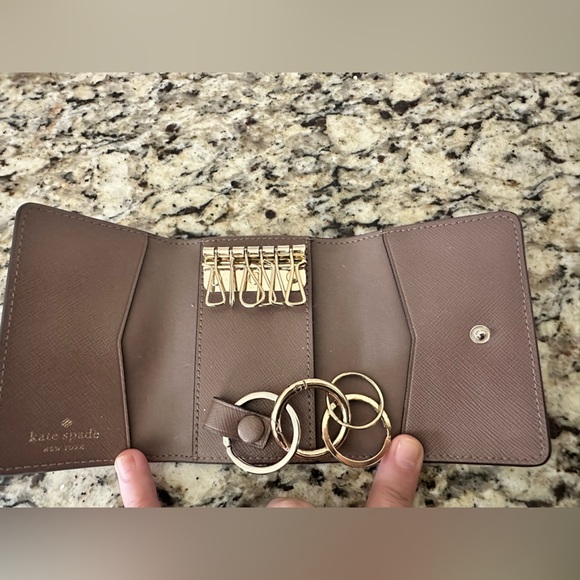 Kate Spade key fob holder wallet - Picture 2 of 10